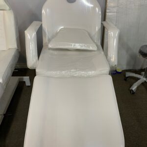 Elite Hydraulic Pro Tattoo chair/bed